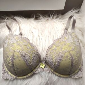 🥳 Vintage GUC Victoria's Secret Dream Angels Wicked Push Up Bra, Neon 💚, 36D